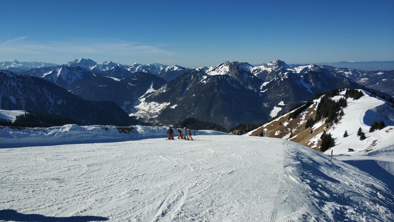 Appartement T2 A Bernex Avec Wifi, Vue Sur Montagne Exterior photo